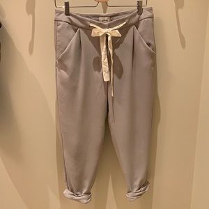 Wilfred light grey cropped pants